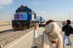 عکس / ورود اولین قطار باری برنامه‌ریزی شده از روسیه به آپرین