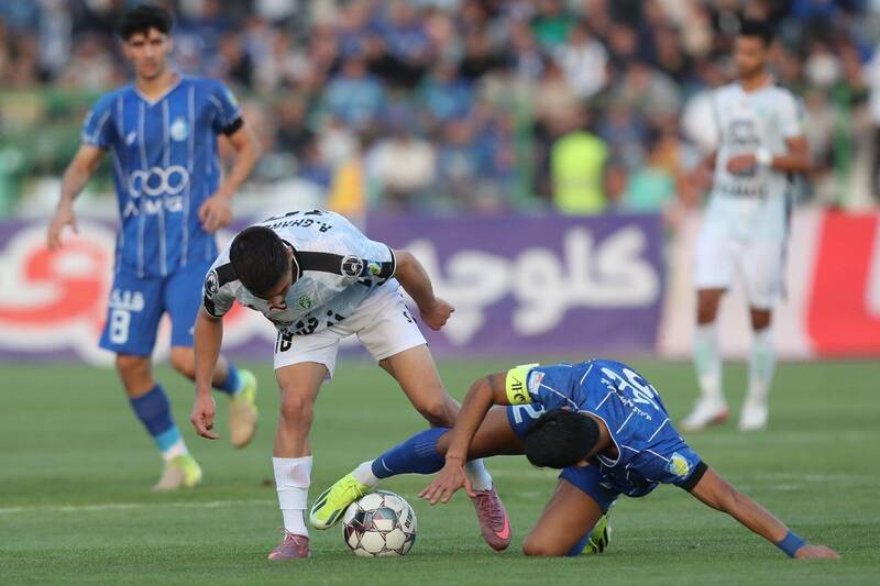 خارجیهای استقلال دو دسته شدهاند/ خط و نشان برای پرسپولیس در دربی