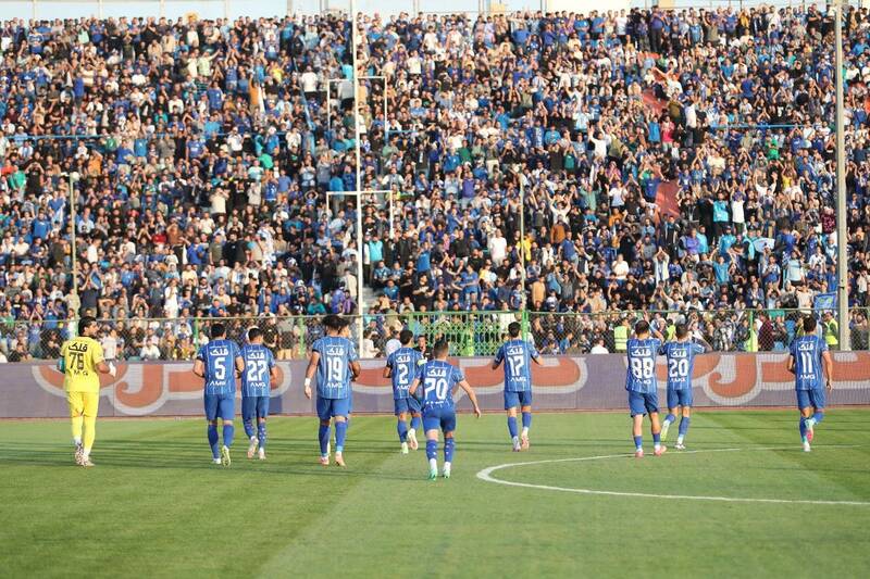 خارجیهای استقلال دو دسته شدهاند/ خط و نشان برای پرسپولیس در دربی