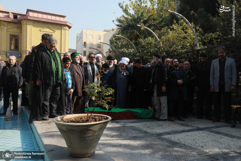 عکس / مراسم تشییع پیرغلام اهل بیت (ع) سید محمد موسوی سجاسی 17