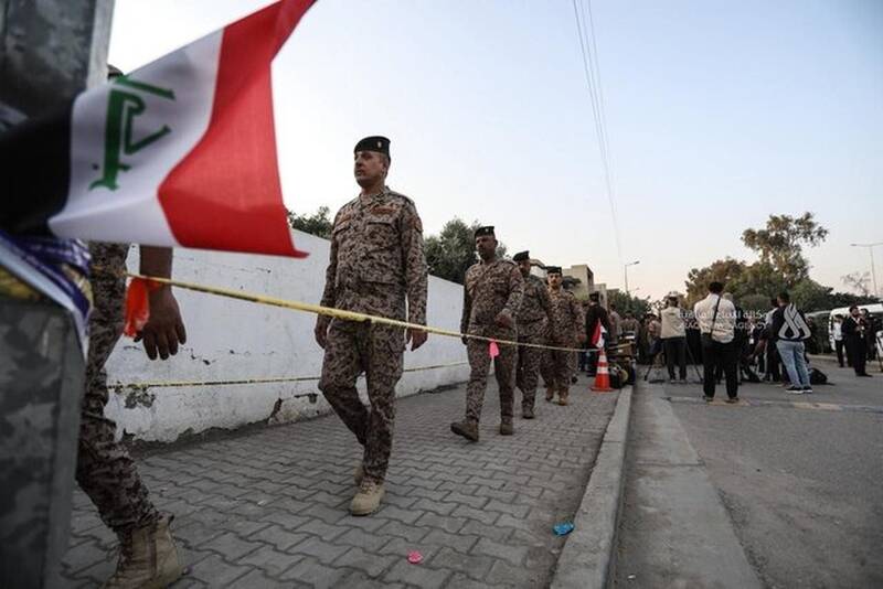 حضور نیروهای امنیتی مجروح برای رای دهی در انتخابات پارلمانی عراق