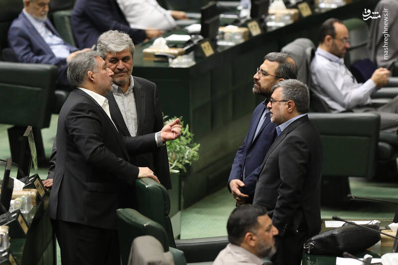 عکس / نشست علنی یکشنبه 18 آبان 1404 مجلس 21