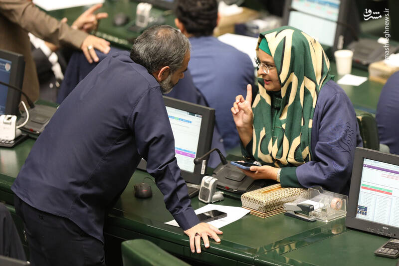 عکس / نشست علنی یکشنبه 18 آبان 1404 مجلس 6