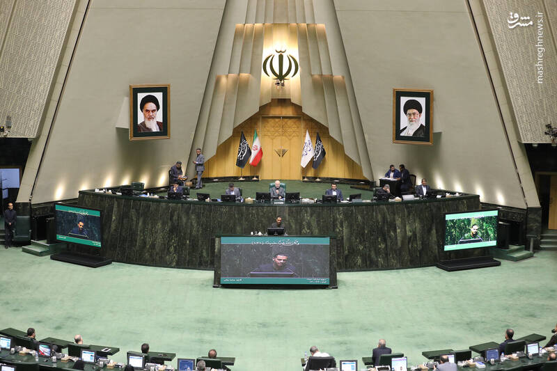 عکس / نشست علنی یکشنبه 18 آبان 1404 مجلس 2