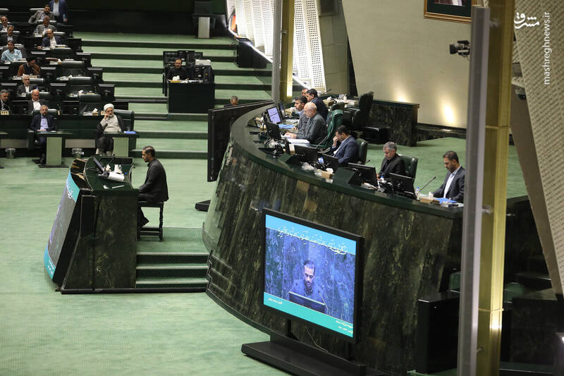 عکس / نشست علنی یکشنبه 18 آبان 1404 مجلس 16