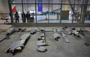 عکس/ لاشه پهپادهای صهیونی در نمایشگاه دستاوردهای هوافضای سپاه