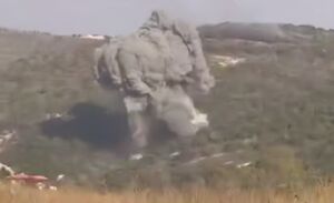 فیلم/ لحظه بمباران شدید منطقه الجرمق لبنان