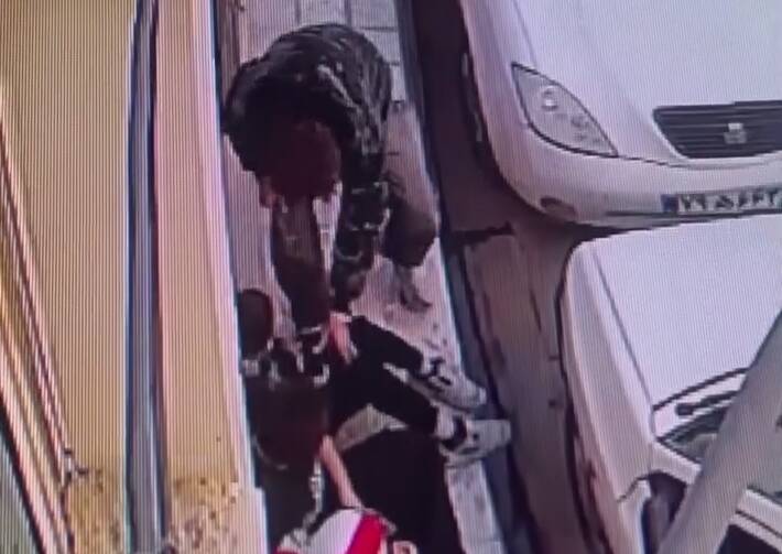  سرقت موبایل با ساطور در مشهد