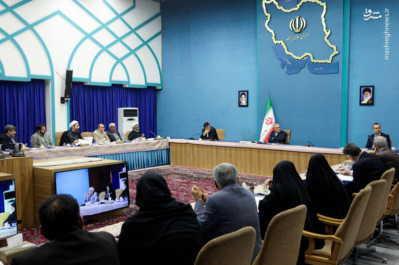 عکس / حضور رئیس‌جمهور در شورای عالی نوجوانان و جوانان 15