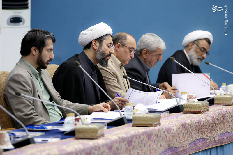 عکس / حضور رئیس‌جمهور در شورای عالی نوجوانان و جوانان 3