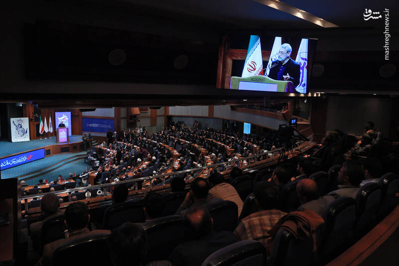 عکس / نشست پایانی همایش «ما و غرب؛ در آراء و اندیشه رهبر انقلاب» 21