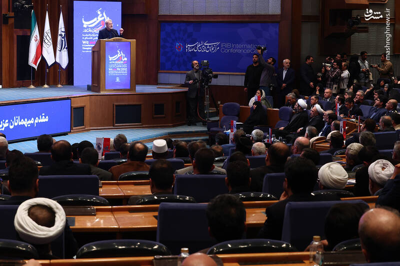 عکس / نشست پایانی همایش «ما و غرب؛ در آراء و اندیشه رهبر انقلاب» 17