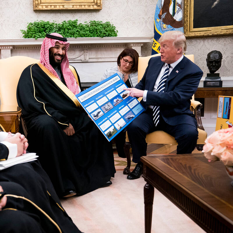 درخشش بن‌سلمان در مسابقه‌ «خودشیرینی» برای ترامپ/ مگاپروژه‌ جنون‌آمیز ولیعهد سعودی موش زایید! +عکس و فیلم