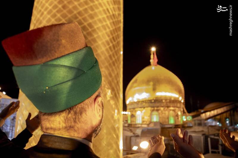 عکس / غبارروبی گنبد نورانی حرم سیدالشهدا (ع) 2