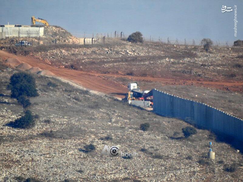 صمدزاده،مشرق