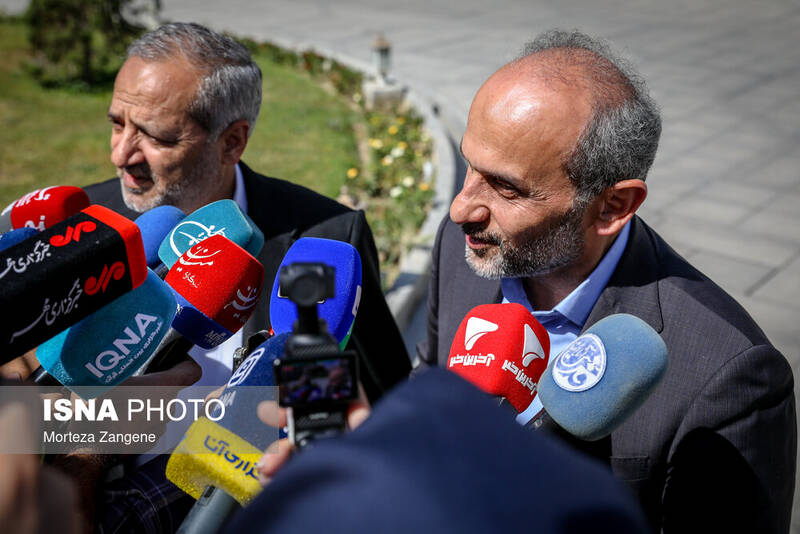 عبري،سيما،صدا،آمادگي،زبان،محتوا،پايداري،ماست