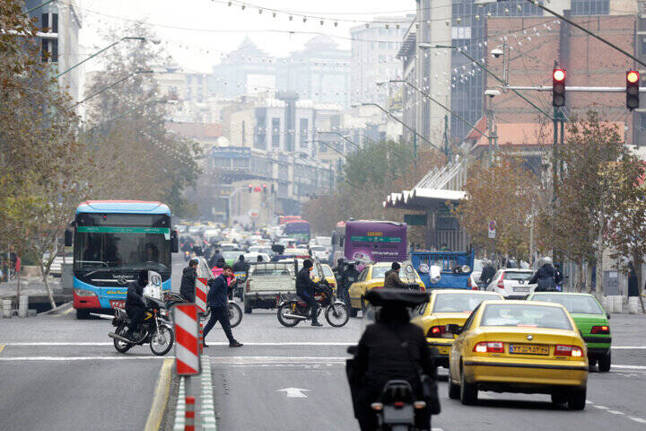 مناطق شمالی تهران بارانی می‌شود