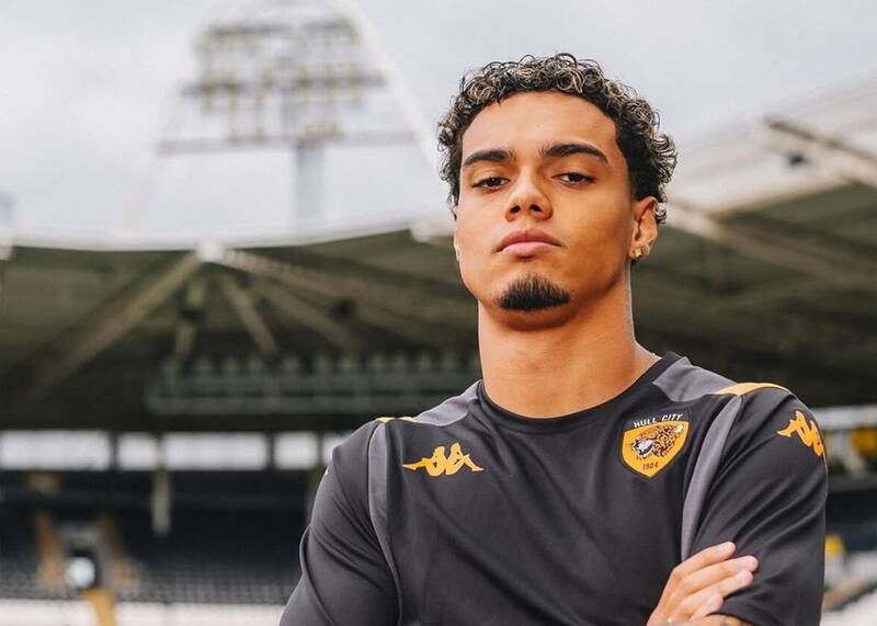 مندس،ژوائو،رونالدينيو،پسر،بازي،تيم،بارسلونا،پدرش،افتخار،مسير ...