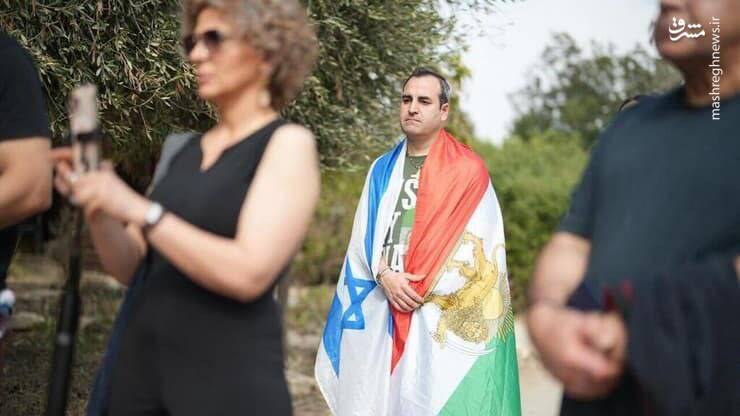 بازدید سلطنتطلبان از مناطق جنگزده اسرائیل و گورستان تلآویو