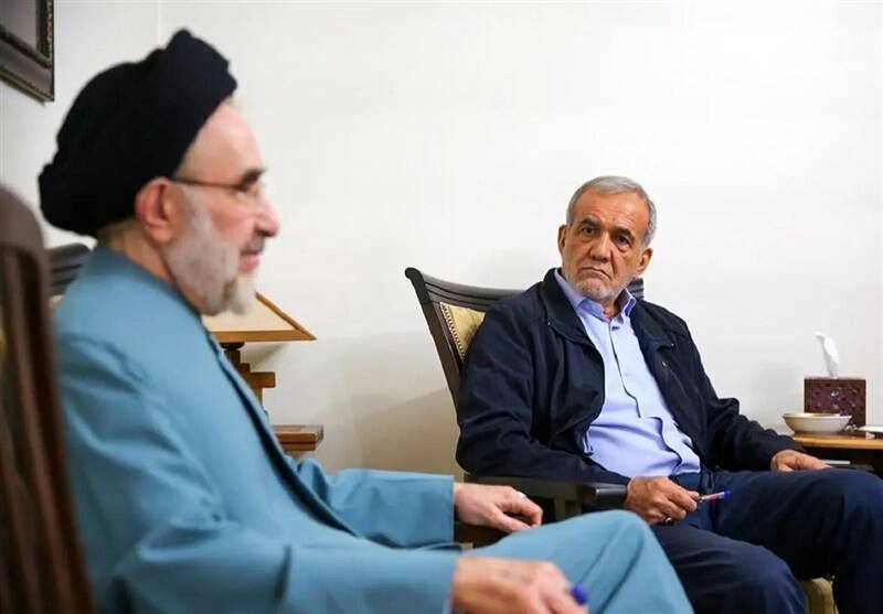 دولت،خاتمي،پزشكيان،سياست،خارجي،توصيه،•،آگاه،پيام،فشار،مسير،س ...