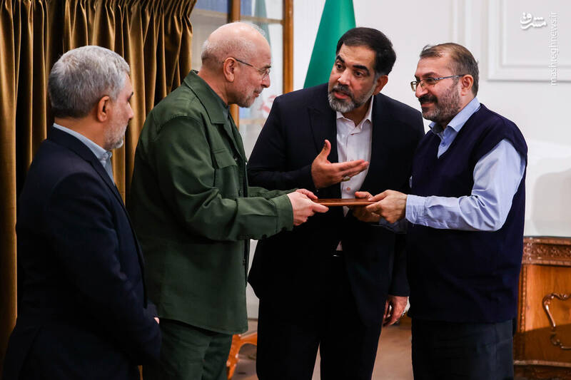 عکس / حضور قالیباف در گرامیداشت روز کتاب 14