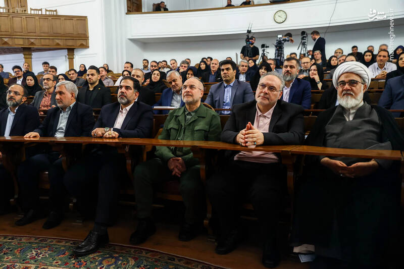 عکس / حضور قالیباف در گرامیداشت روز کتاب 10