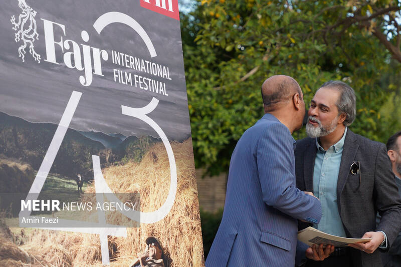 عکس / رونمایی از پوستر جشنواره جهانی فیلم فجر 19