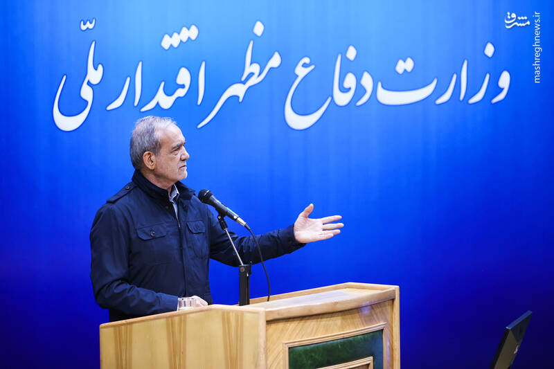 عکس / حضور رئیس جمهور در نشست شورای راهبردی وزارت دفاع 5