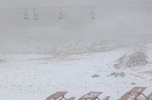 فیلم/ بارش برف در ارتفاعات تهران و ایستگاه هفت توچال