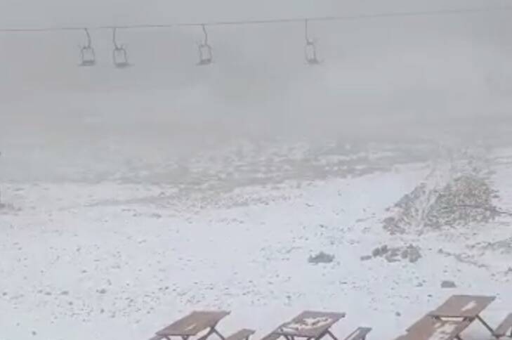 فیلم/ بارش برف در ارتفاعات تهران