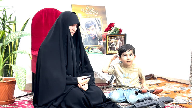 شهيد،شهادت،احمدآقا،زندگي،روز،تبريز،صفرزاده،همسرم،پاسدار،آقا، ...