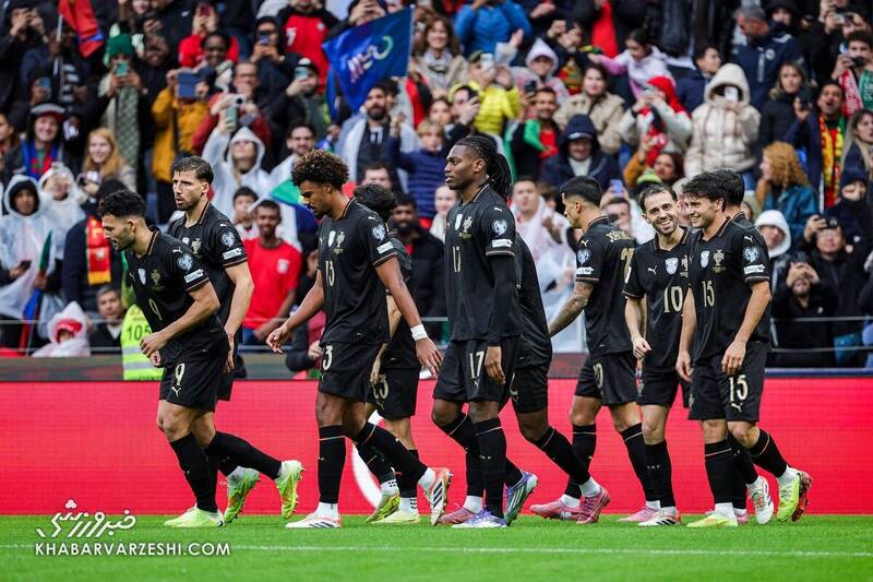 شادی بازیکنان پرتغال پس از گلزنی دردیدار مقابل ارمنستان