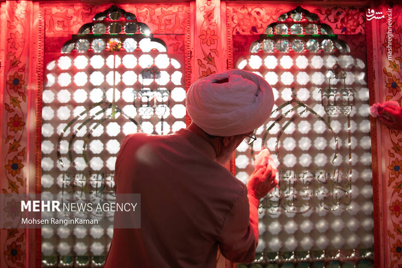 عکس / آیین غبارروبی ضریح آستان مقدس امامزاده صالح (ع) 11