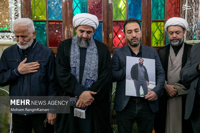 عکس / آیین غبارروبی ضریح آستان مقدس امامزاده صالح (ع) 3