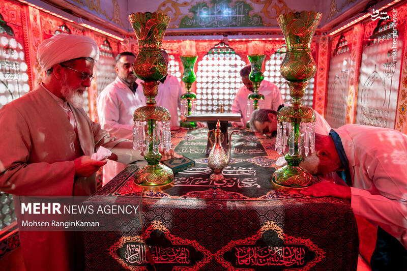 عکس / آیین غبارروبی ضریح آستان مقدس امامزاده صالح (ع) 13