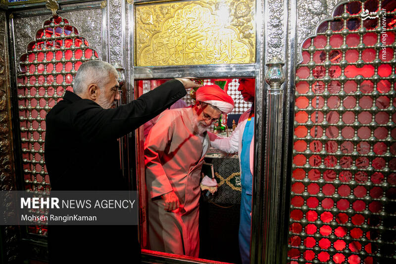 عکس / آیین غبارروبی ضریح آستان مقدس امامزاده صالح (ع) 16