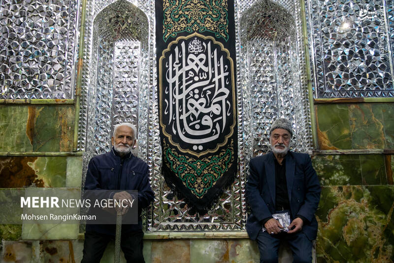 عکس / آیین غبارروبی ضریح آستان مقدس امامزاده صالح (ع) 4