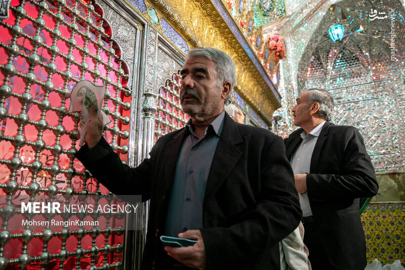 عکس / آیین غبارروبی ضریح آستان مقدس امامزاده صالح (ع) 10
