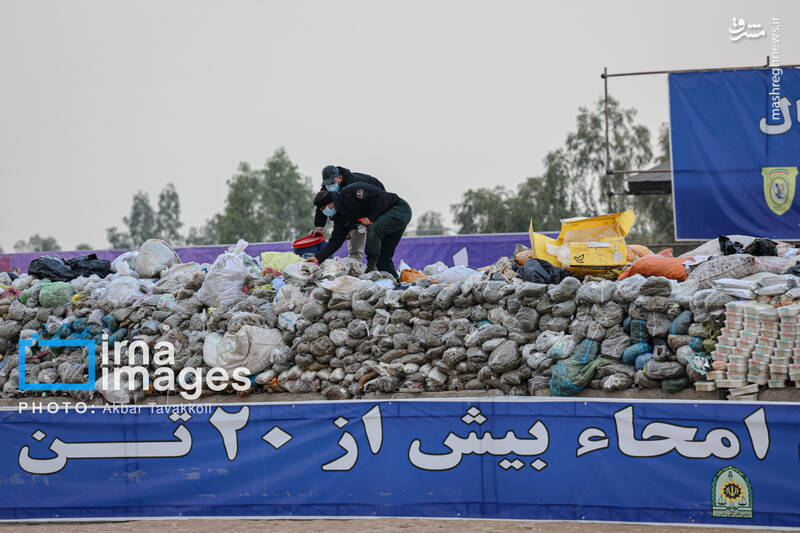 عکس/ امحای ۲۰ تن مواد مخدر در پایتخت