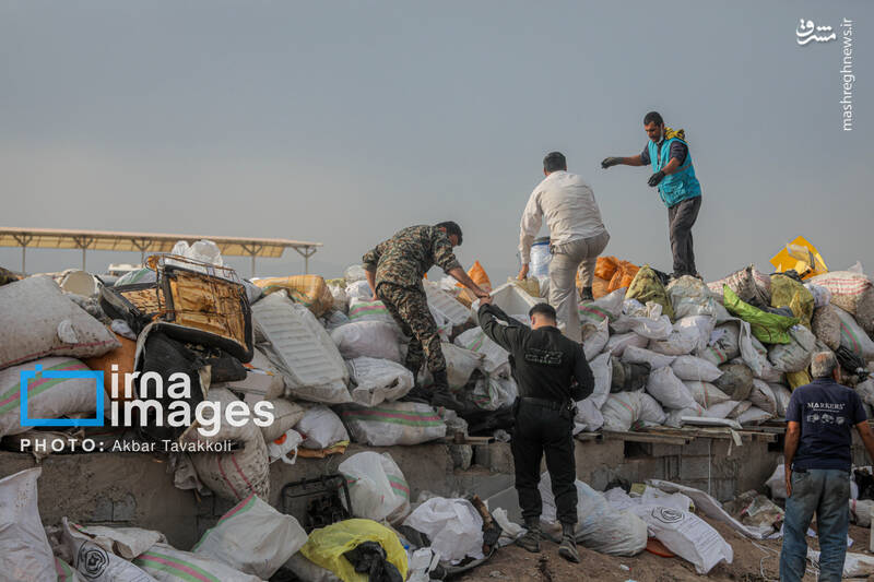 عکس/ امحای ۲۰ تن مواد مخدر در پایتخت