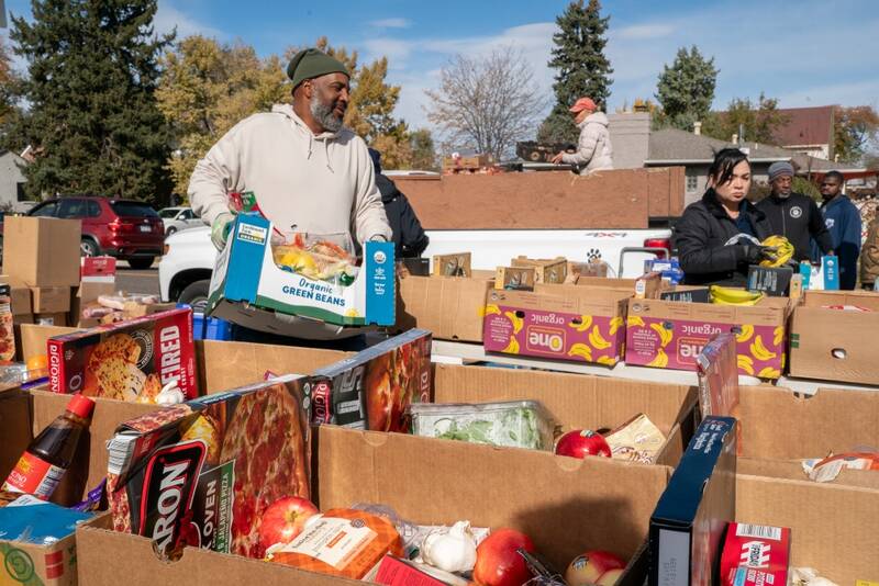 گرسنگی ملت مهم نیست، سر رییسجمهور سلامت!/ معضل بزرگ سیرکردن شکم در «ابرقدرت» دنیا+عکس