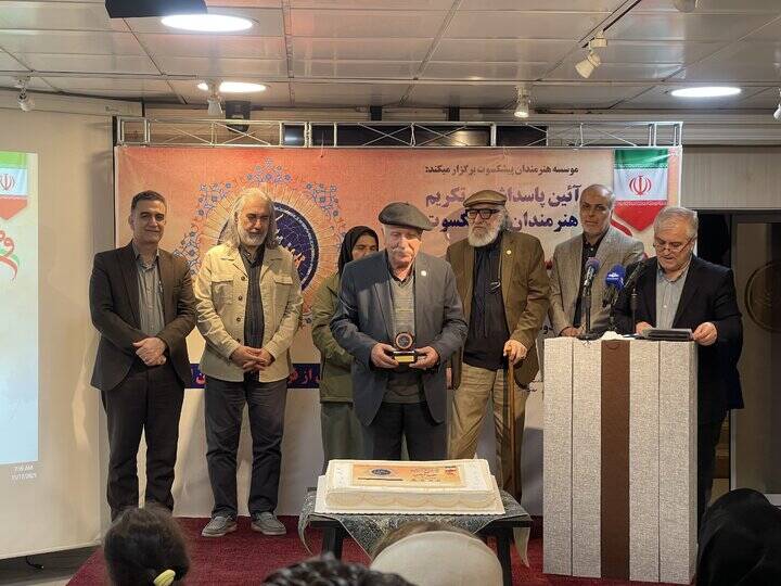 داریوش ارجمند: در برابر شایعاتی همچون جنازههای سد کرج هوشیار باشیم