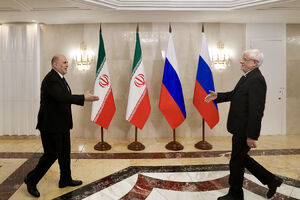 دیدار عارف با نخست وزیر روسیه