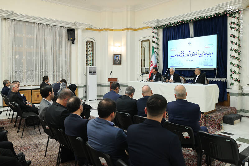 دیدار با فعالین اقتصادی و تجار ایرانی مقیم روسیه