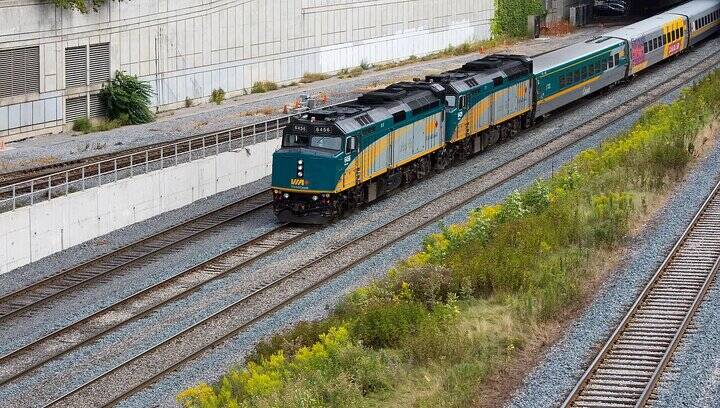 معرفی تمیزترین قطارهای جهان 8