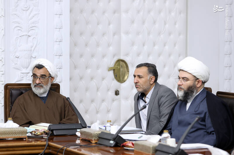 عکس / جلسه شورای عالی انقلاب فرهنگی 10