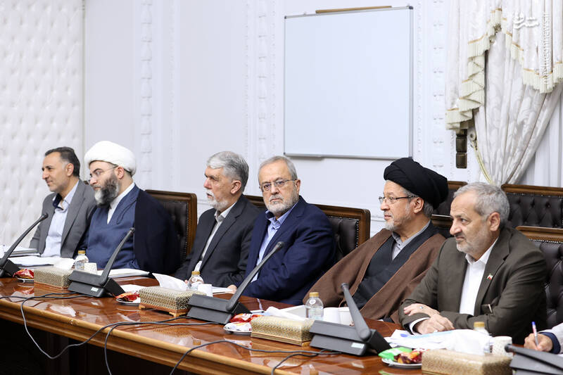 عکس / جلسه شورای عالی انقلاب فرهنگی 5