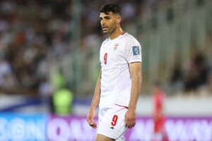 تذکر جدی قلعه‌نویی به طارمی در رختکن / فرار رو به جلو به سبک مهدی!