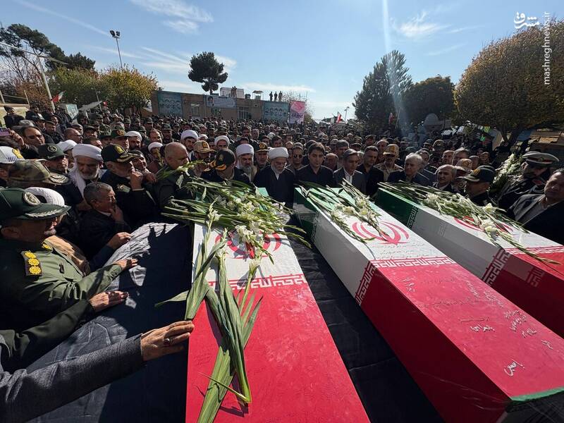 در سایهسار عشق فاطمی؛ پیکر شهدای گمنام در ایران تشییع شدند +عکس و فیلم