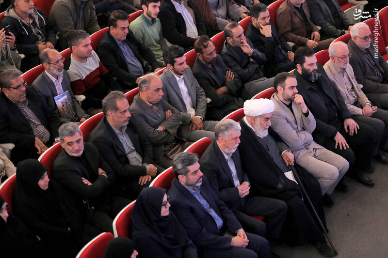 عکس / بیست و یکمین پاسداشت ادبیات جهاد و مقاومت 9